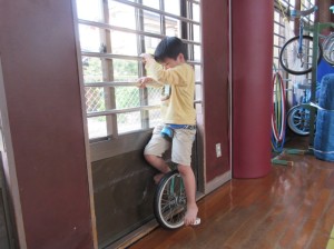 一輪車１